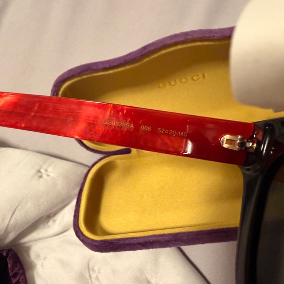 Gucci Black and Red Women\'s Sunglasses main image 8